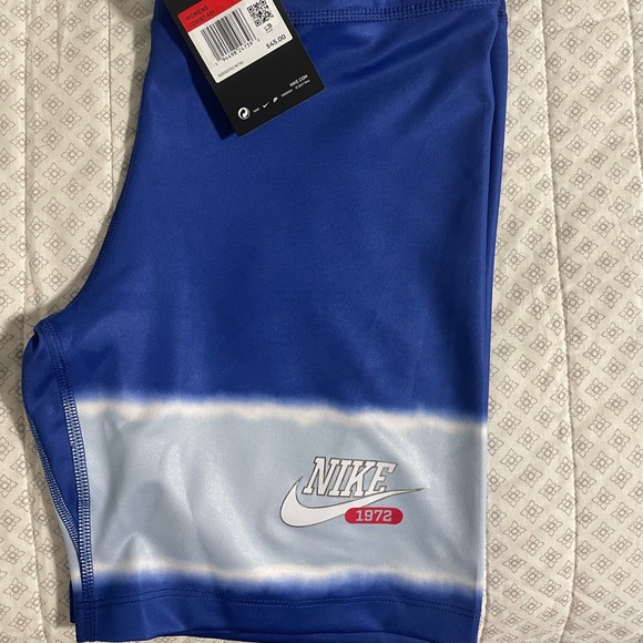 Nike Blue Tie-Dye Biker Shorts - Picture 4 of 5